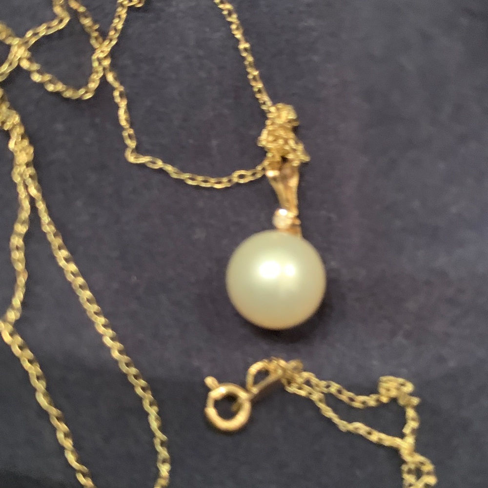 14 KT YELLOW Gold PENDANT w/Natural PEARL AND NATURAL DIAMOND & 10 KT GOLD CHAIN